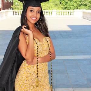 Meet your Posher, Lydia